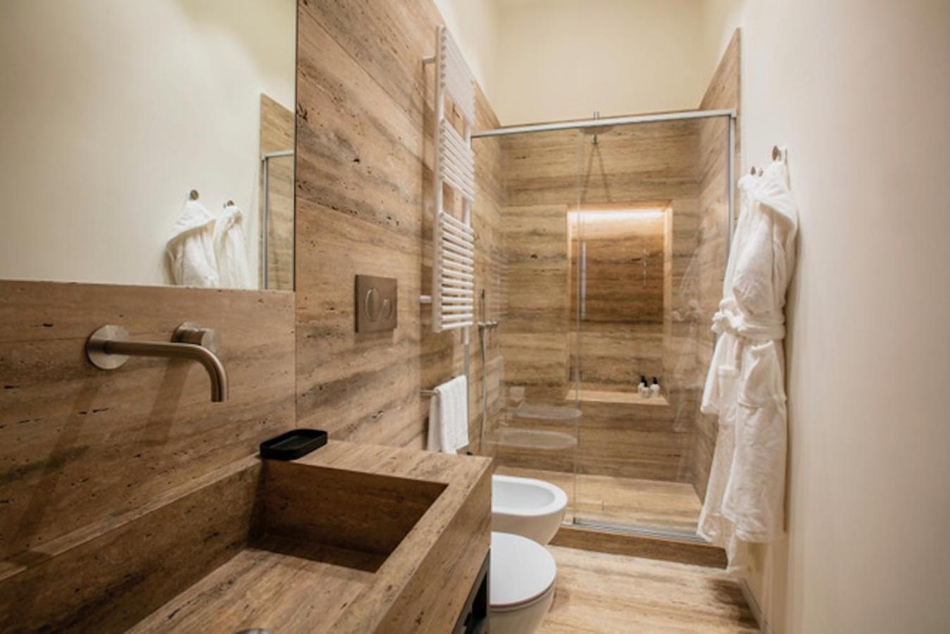 Design In The Center Of - Spanish Steps - Trevi Fountain - Piazza Del Popolo Apartment *