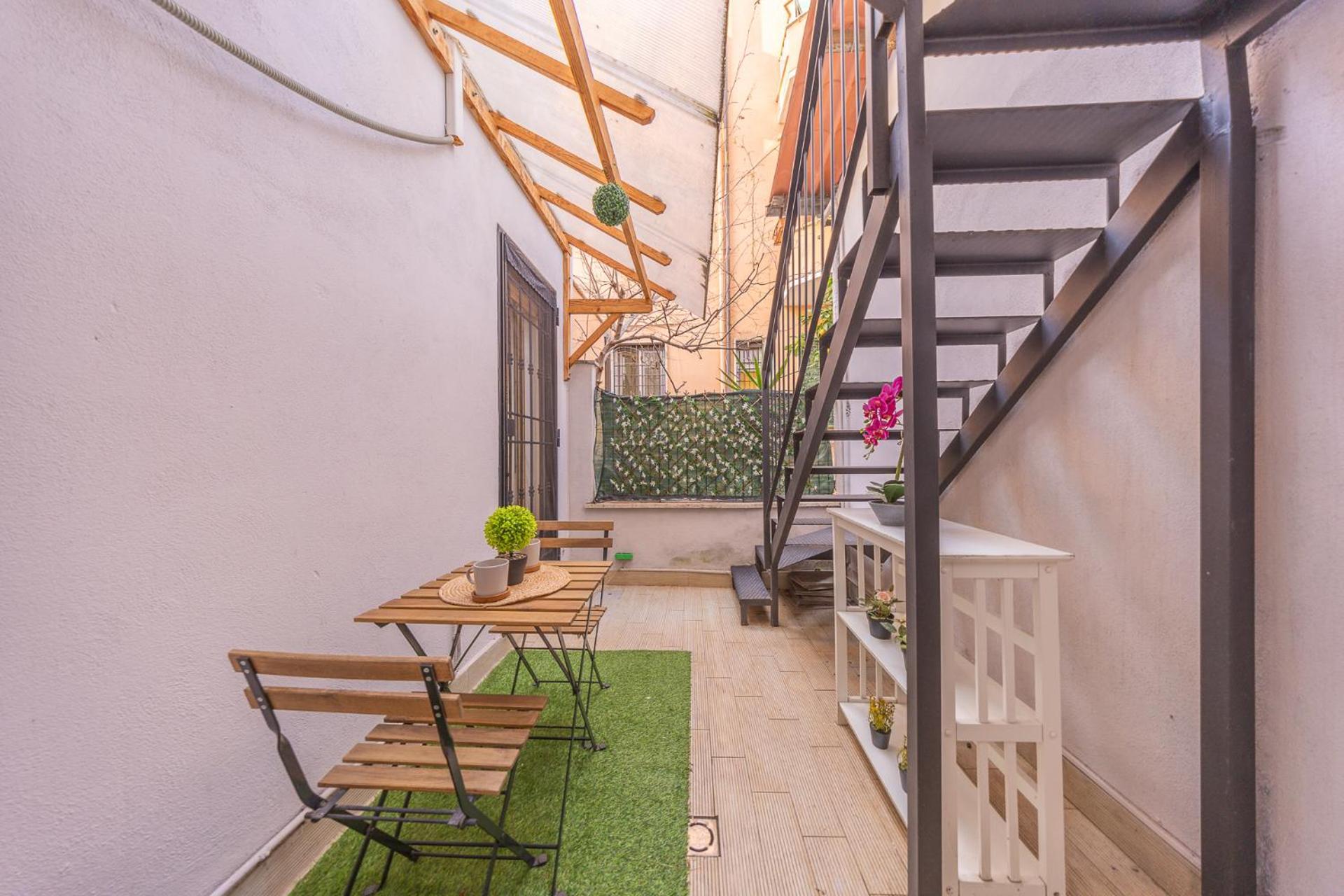 Apartment Bilocale Indipendente Con Terrazzo Esclusivo A Due Passi Dalla Metro Di Rome