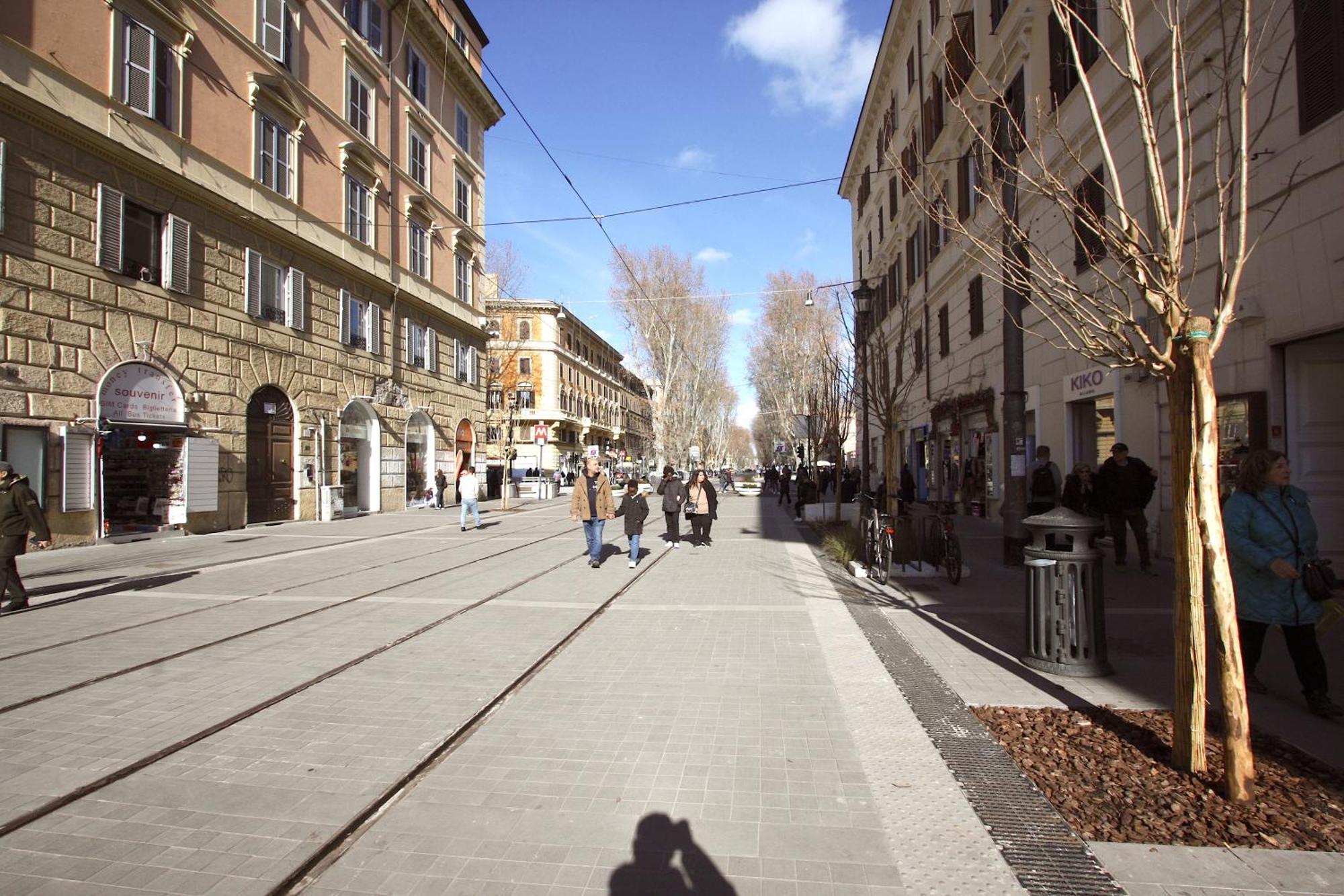 Ottaviano 2br House Apartment Rome