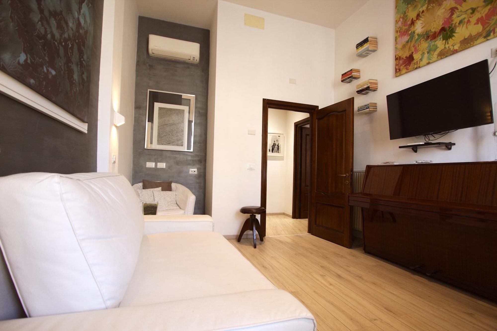 Apartment Ottaviano 2br House Rome