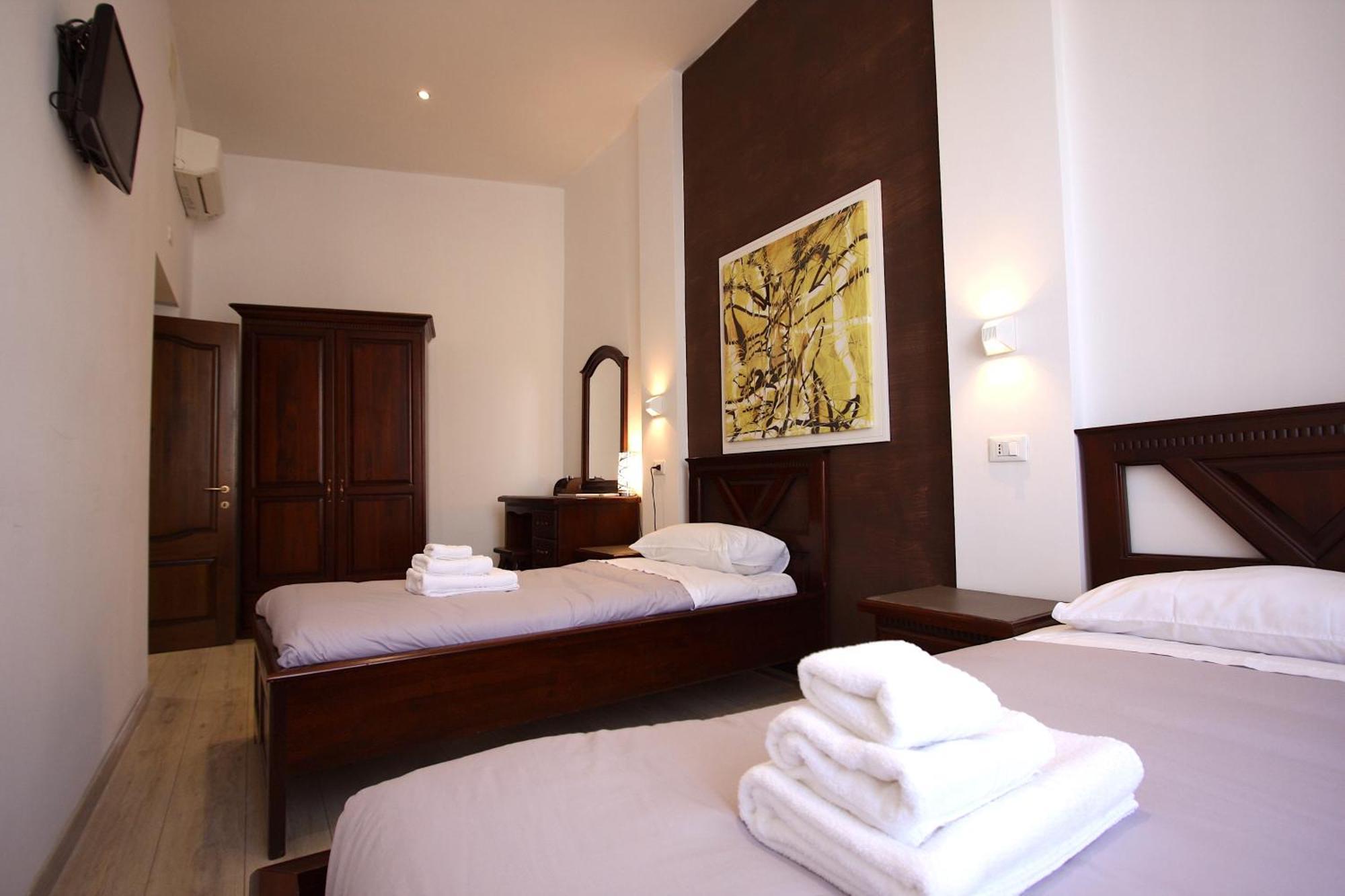 Ottaviano 2br House Apartment Rome