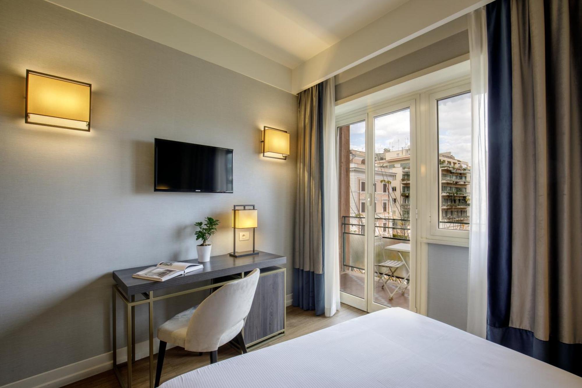 Hotel Santa Costanza By Omnia Roma