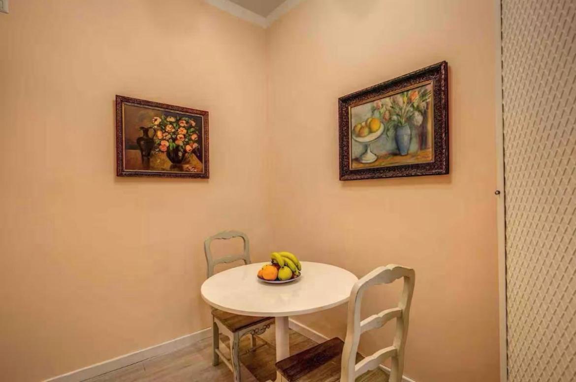 Apartment Crispi Little 2 Rome