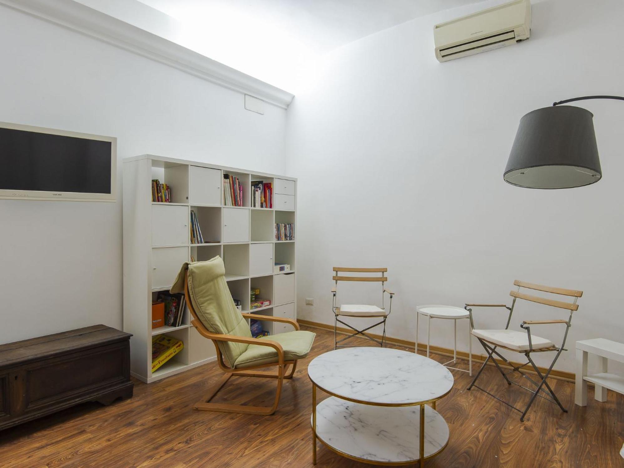Plinio By Interhome Apartment Rome
