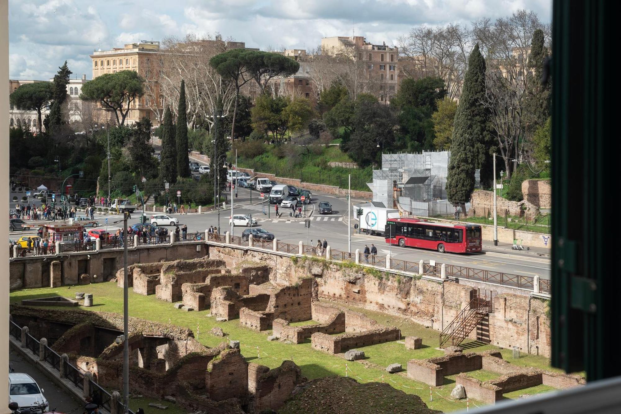 Apartment Alma At Colosseum - With Stunning View Rome