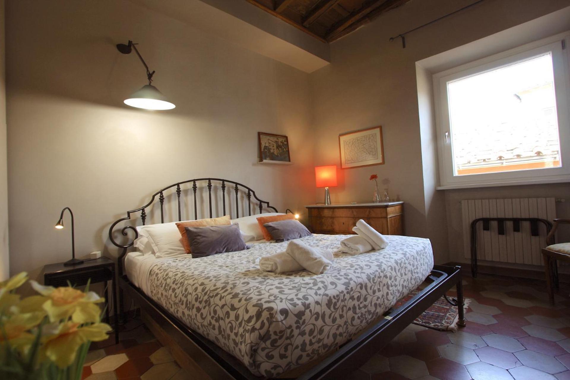Navona Terrace 2br House Rome