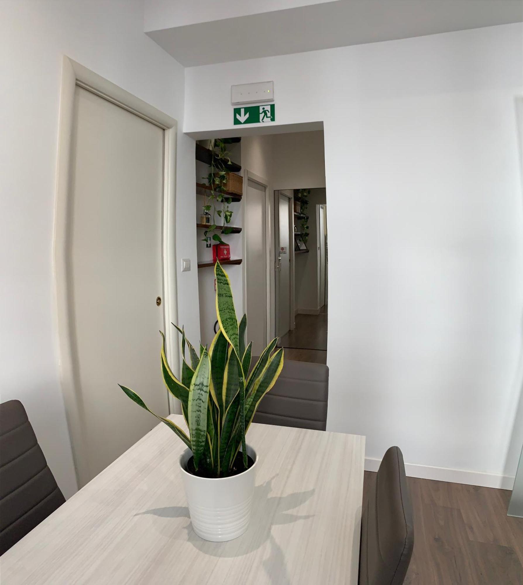 San Lorenzo Elegance - Just Steps From The Colosseum Apartment