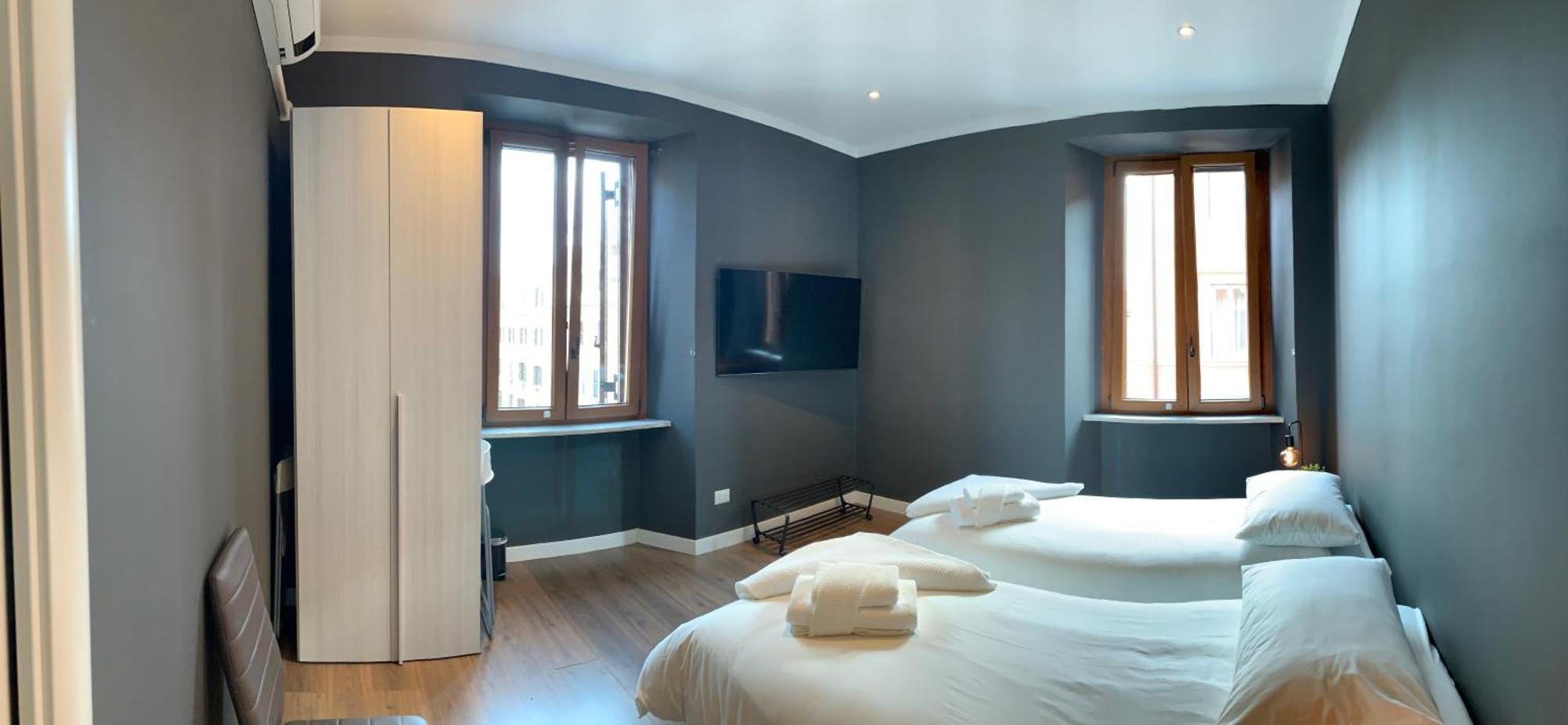 San Lorenzo Elegance - Just Steps From The Colosseum Rome