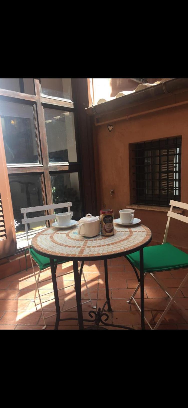 Trastevere Piazza Trilussa Royal Orchid Rome