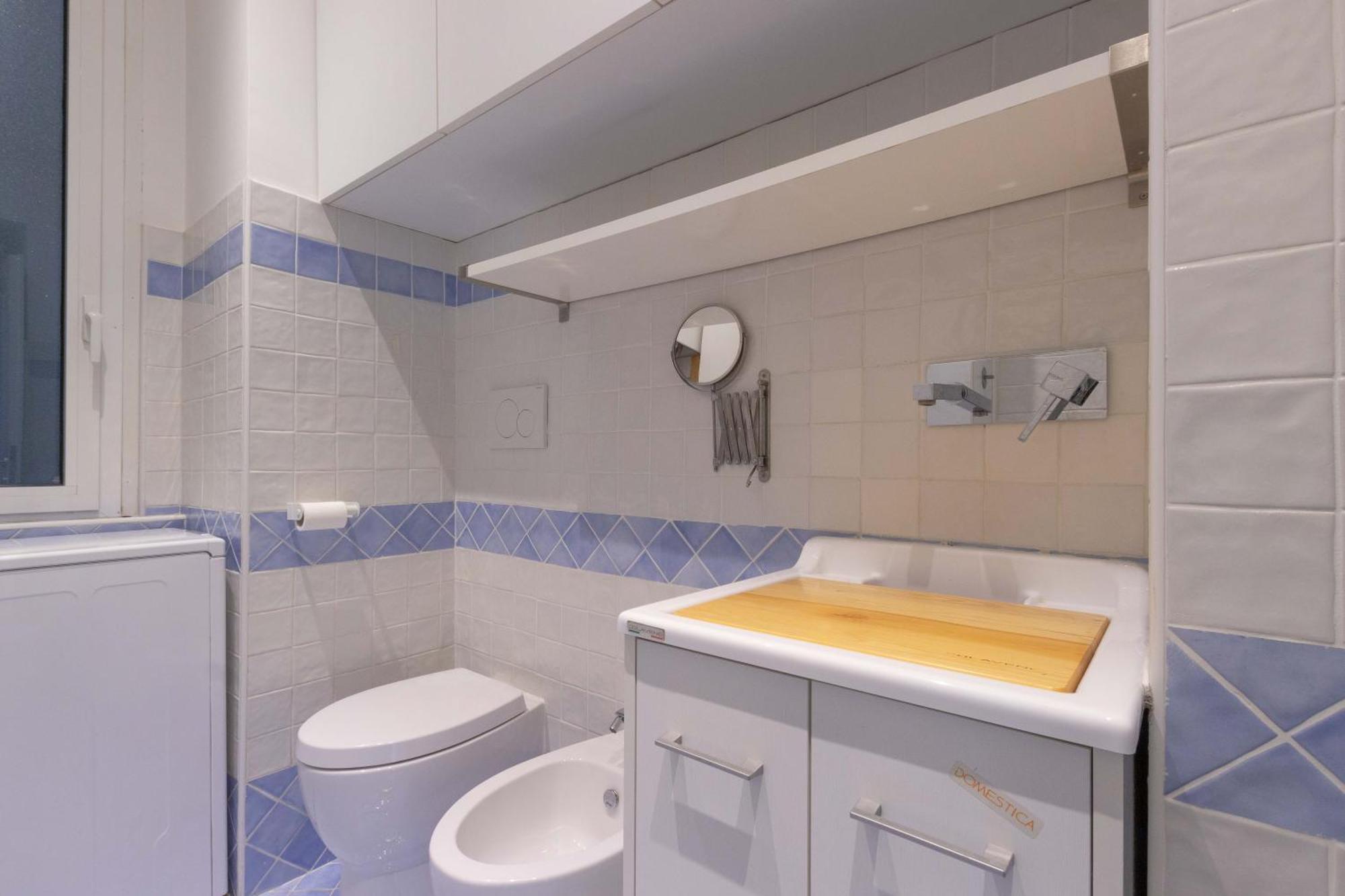 Guest house Domus Alberico 2*
