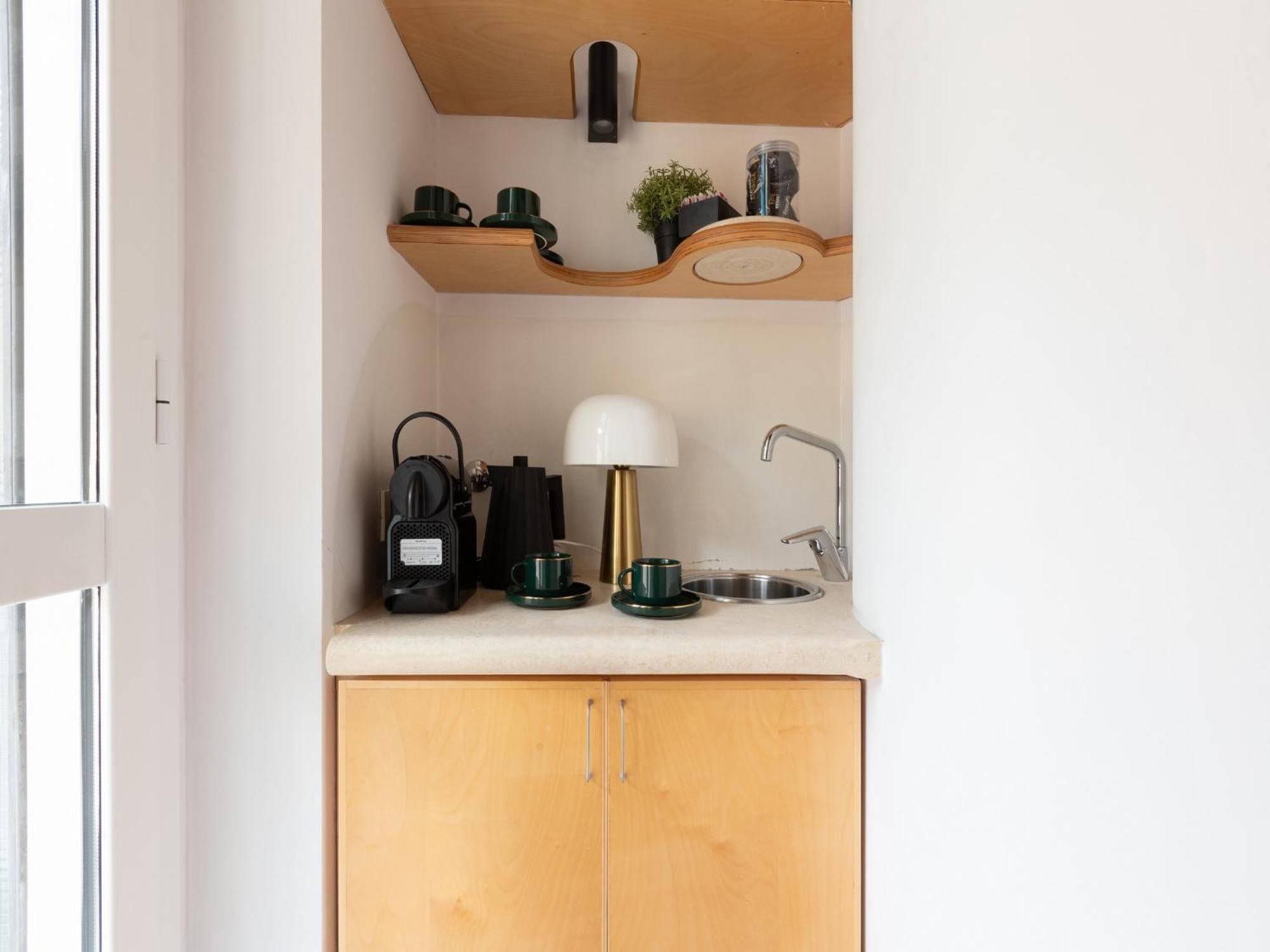 The Rent - Two-bedroom With Terrace Near Trevi Fountain Rome