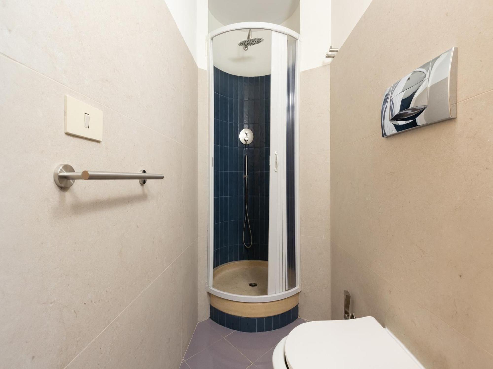 Apartment The Rent - Two-bedroom With Terrace Near Trevi Fountain *