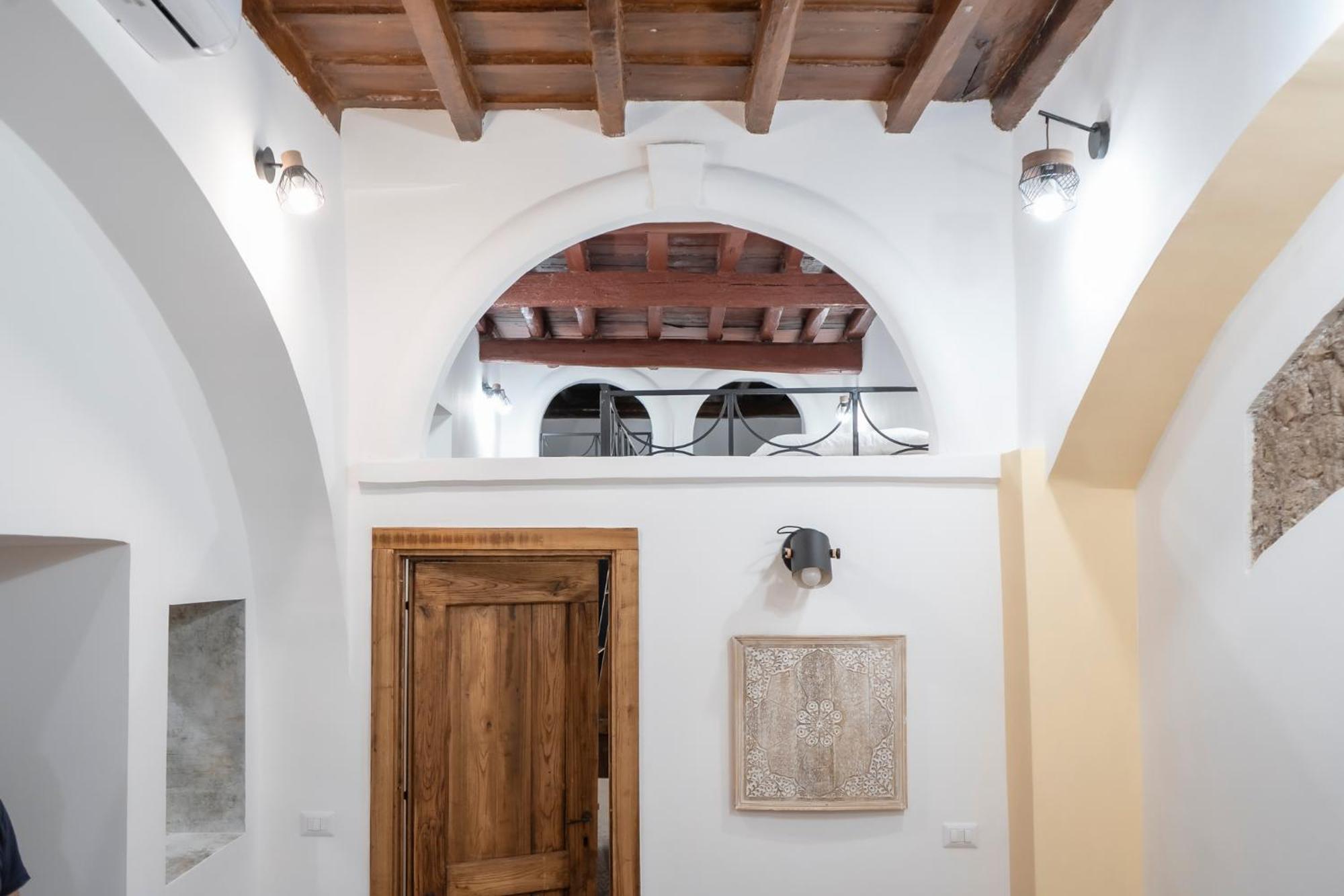 Domus Capocci - Rione Monti