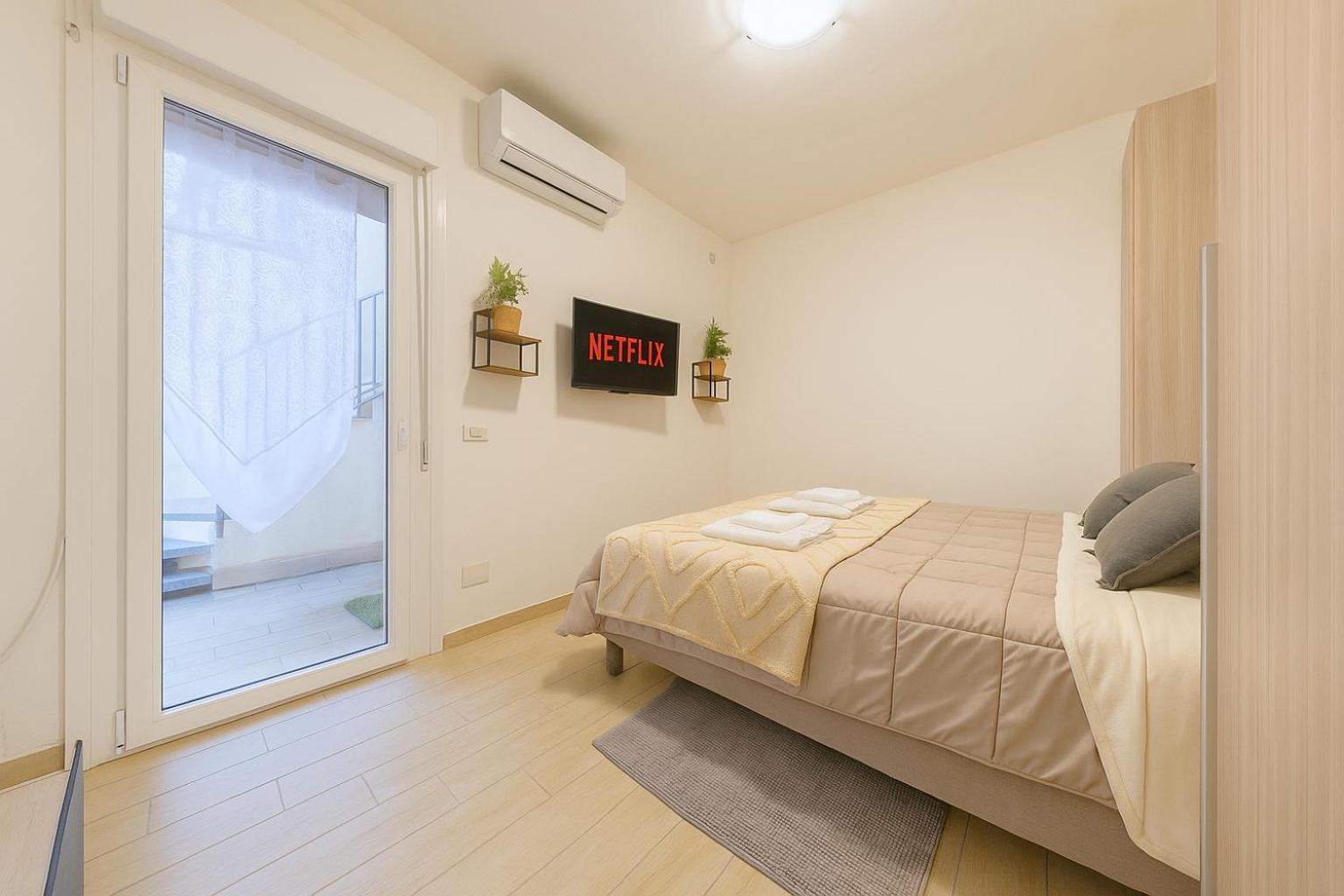 Bilocale Indipendente Con Terrazzo Esclusivo A Due Passi Dalla Metro Di Apartment *
