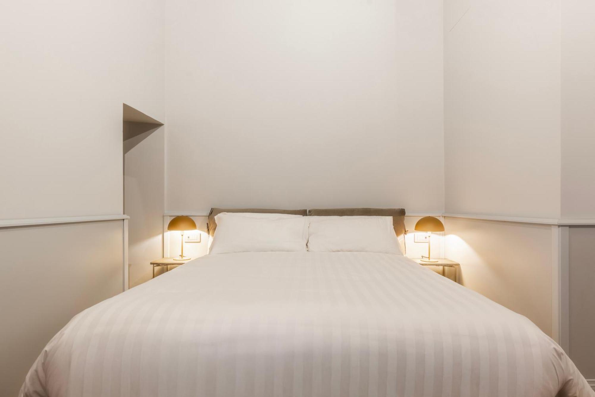 Spiriti 3, New Opening Piazza Di Pietra * Rome