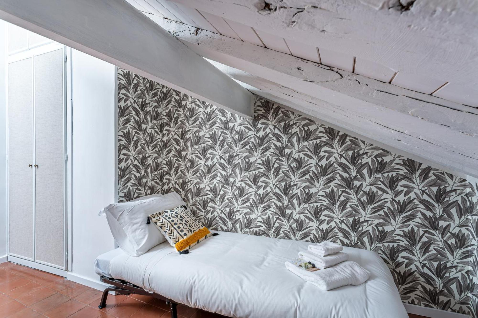 Iflat Pantheon & La Dolce Skyline Penthouse