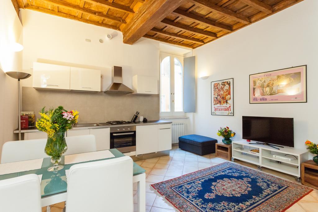 Maisonette Farnese Holiday home