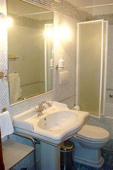 Bed & Breakfast Navona Gallery