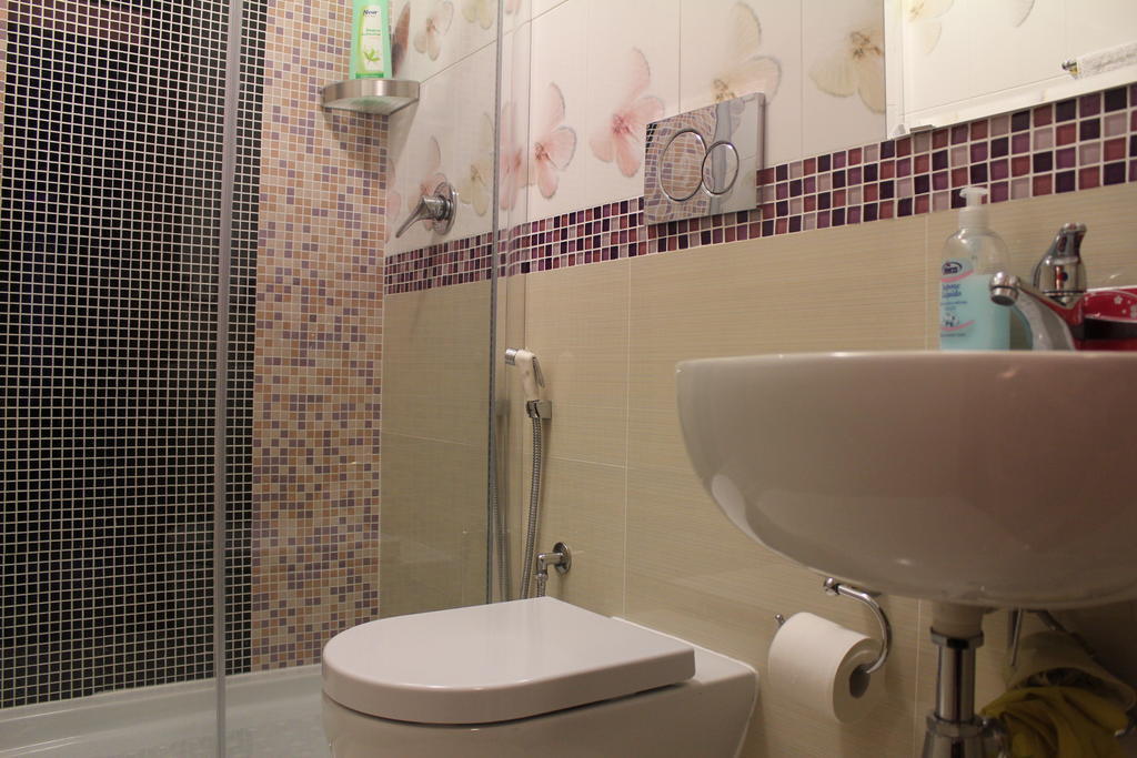 Hostel Ave Popolo Rome