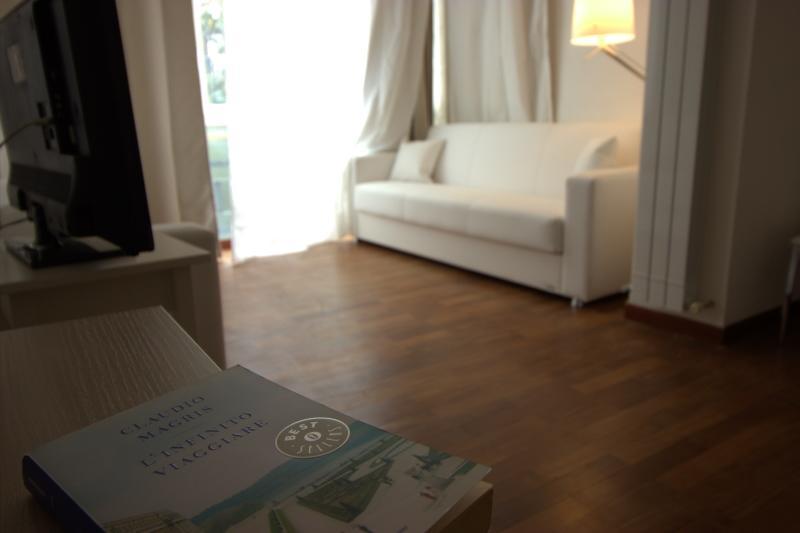 Flaneur Bed & Book Guest house *