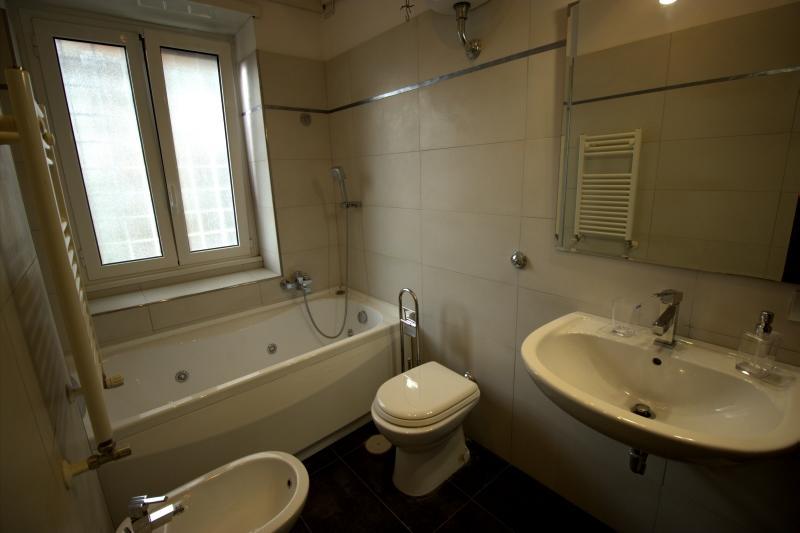 Flaneur Bed & Book Guest house *