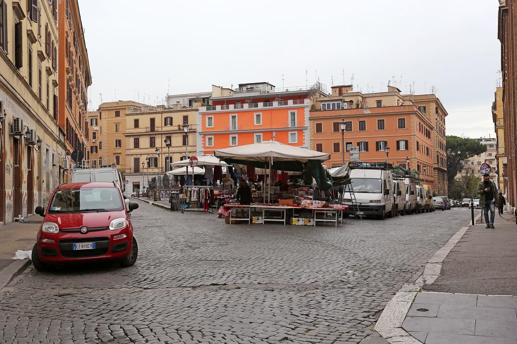 Campani 13 * Rome