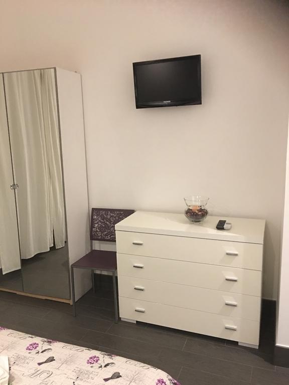 My Purple Apartment In The Center Of Rome Apartment *