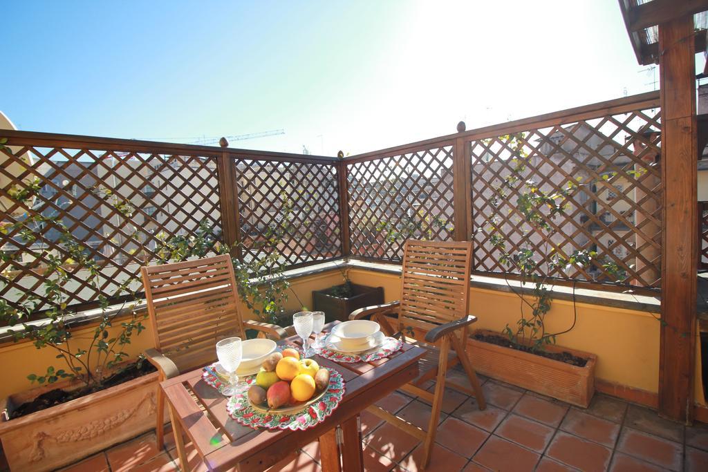 Ciancaleoni Apartment Rome