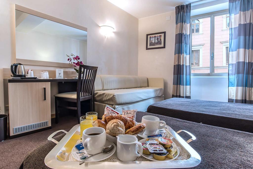 Hotel Tritone Rome