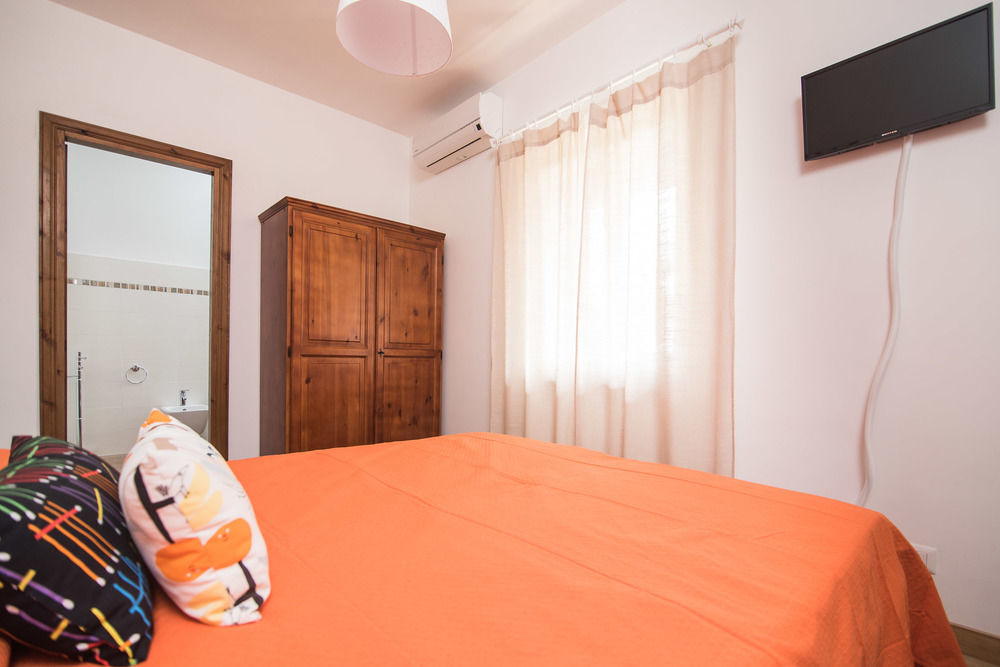 Degli Oleandri Bnb Bed & Breakfast