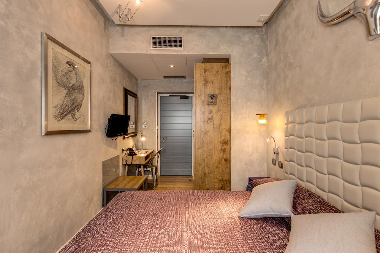 Parlamento Boutique Hotel 3*