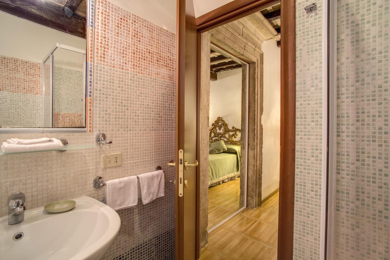 Navona Gallery Bed & Breakfast 3*