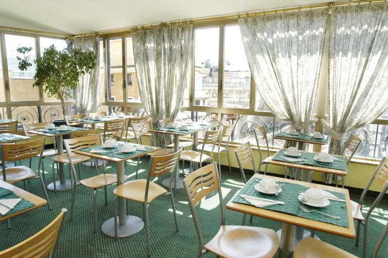 Tritone 3* Rome