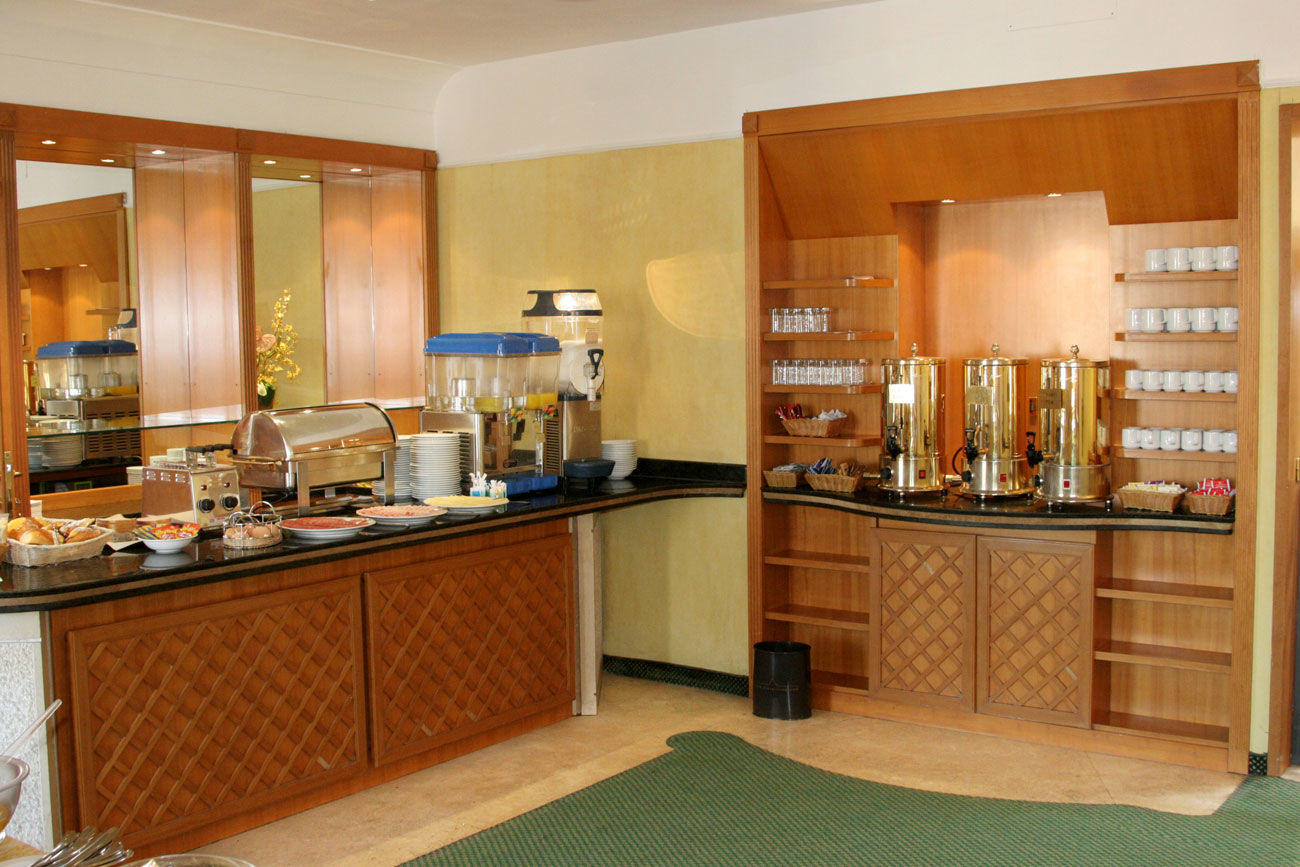 Tritone 3* Rome