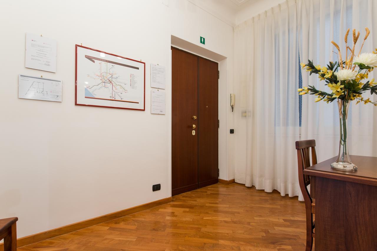 Maison Velia Appia Rome