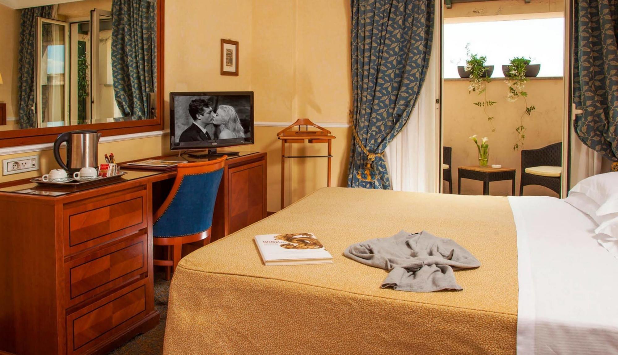 Hotel Ludovisi Palace Rome