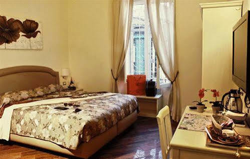 Colosseo 2* Rome