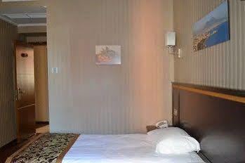 Bed & Breakfast Drago D'oro - Accross From Metro Vittorio Emanuele 2*