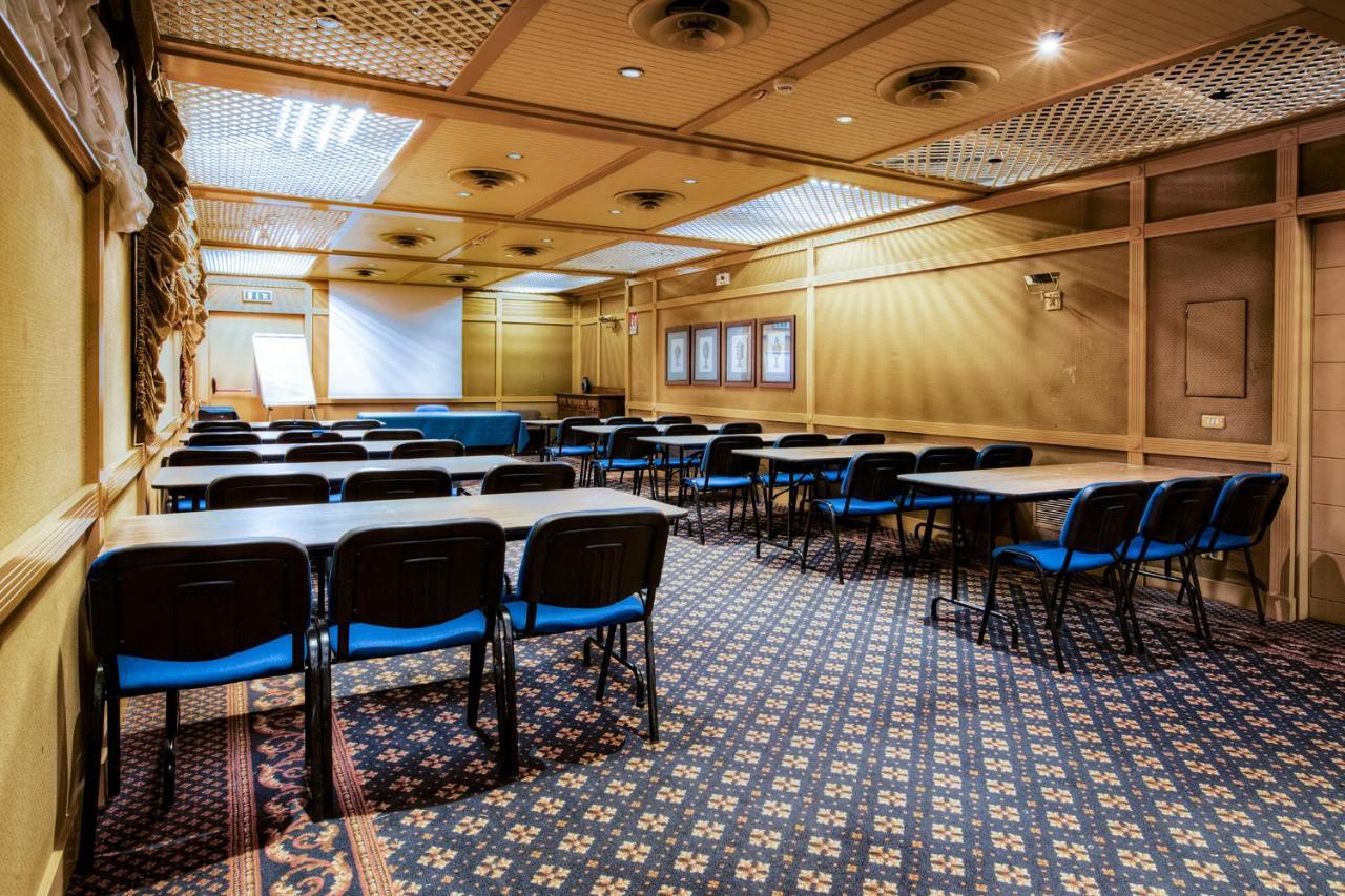 Grand Colony Hotel Rome