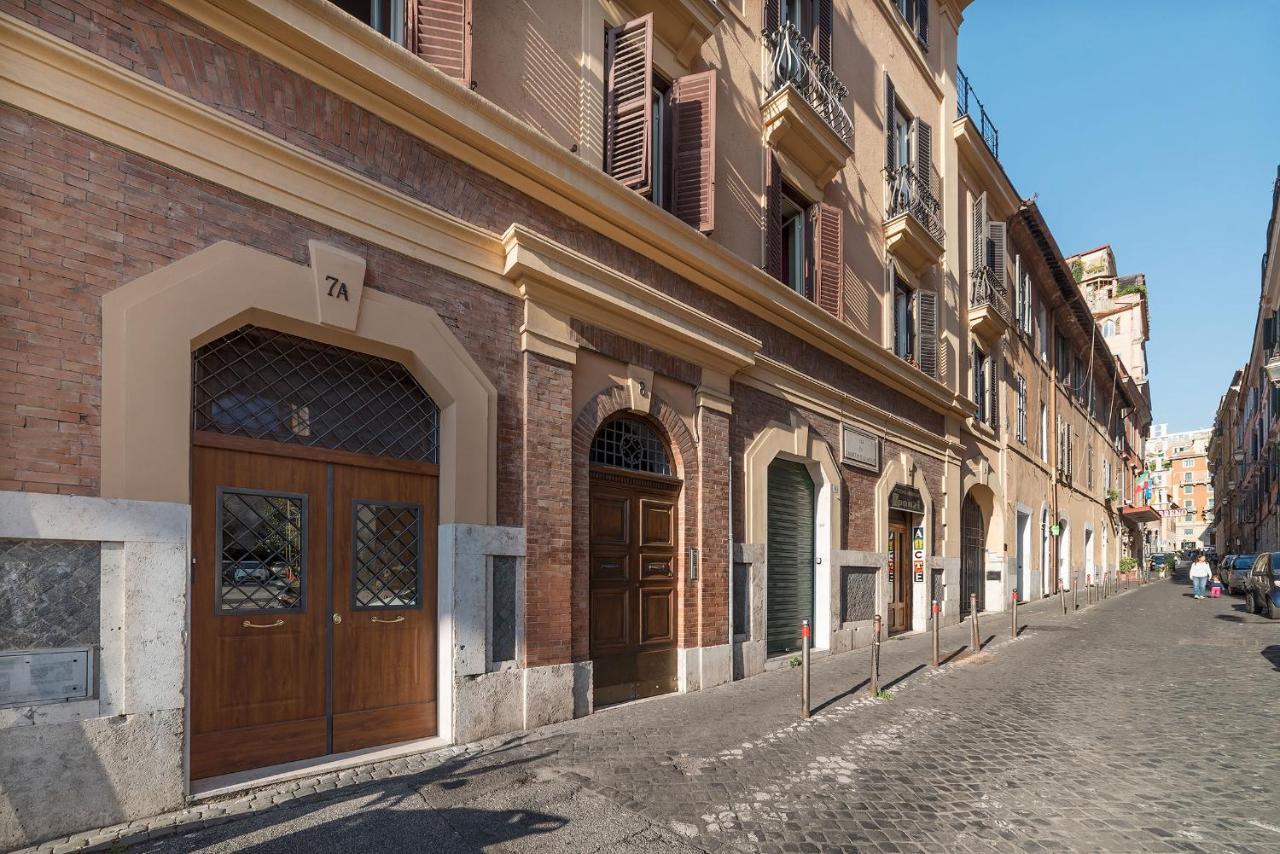 Monti Artistic Flat Rome