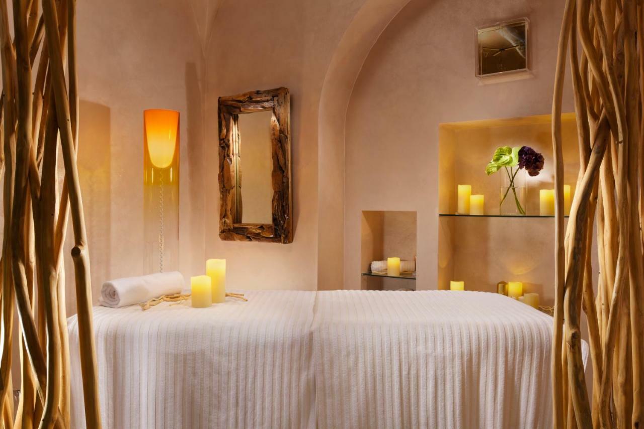 Leon's Place In Hotel Rome