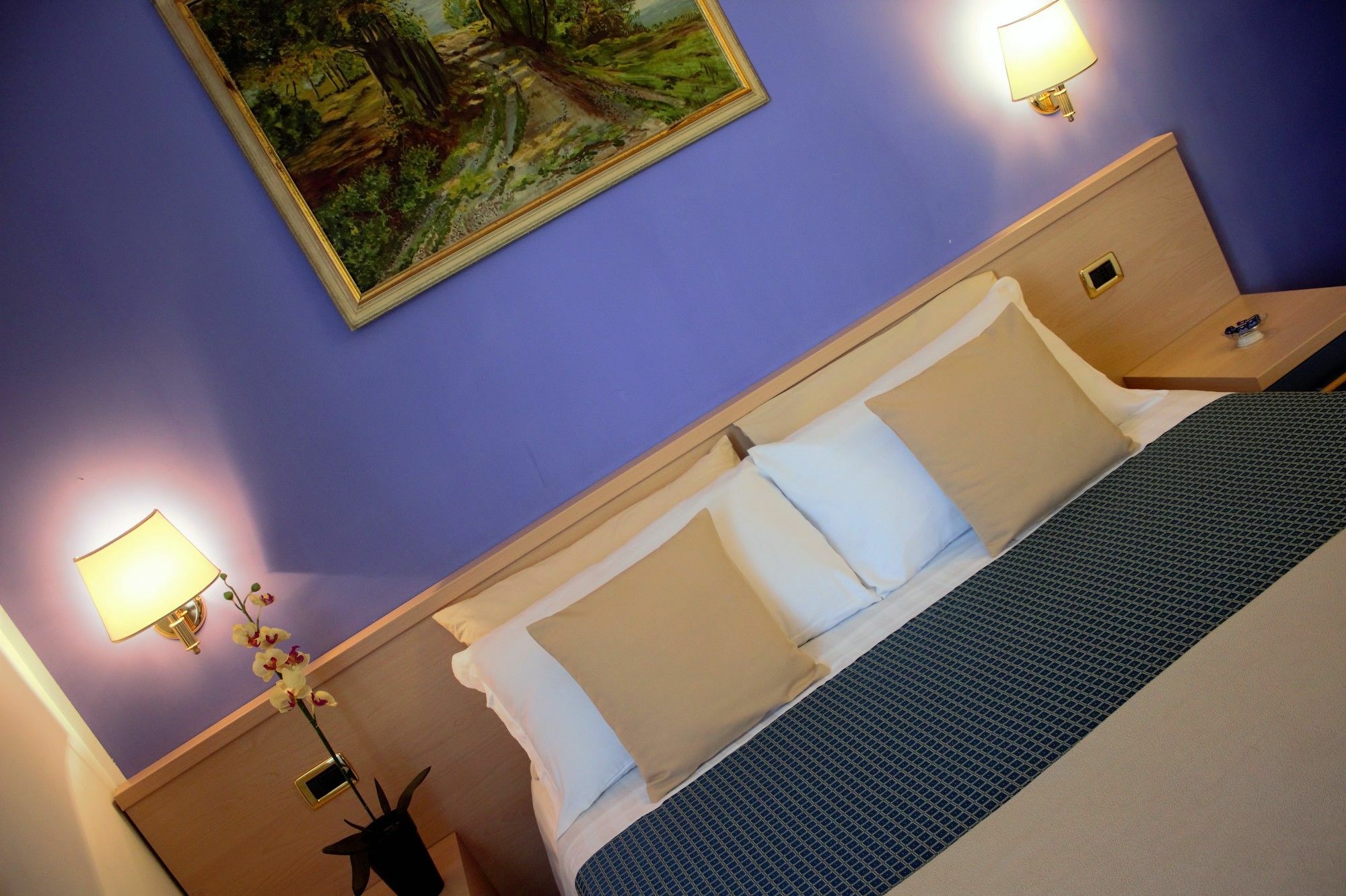 Citta Eterna Hotel