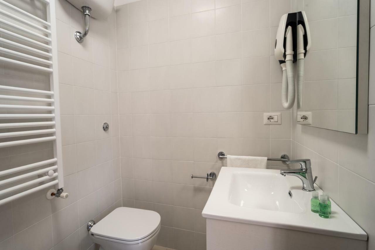 Guest house Minerva Monks 2*