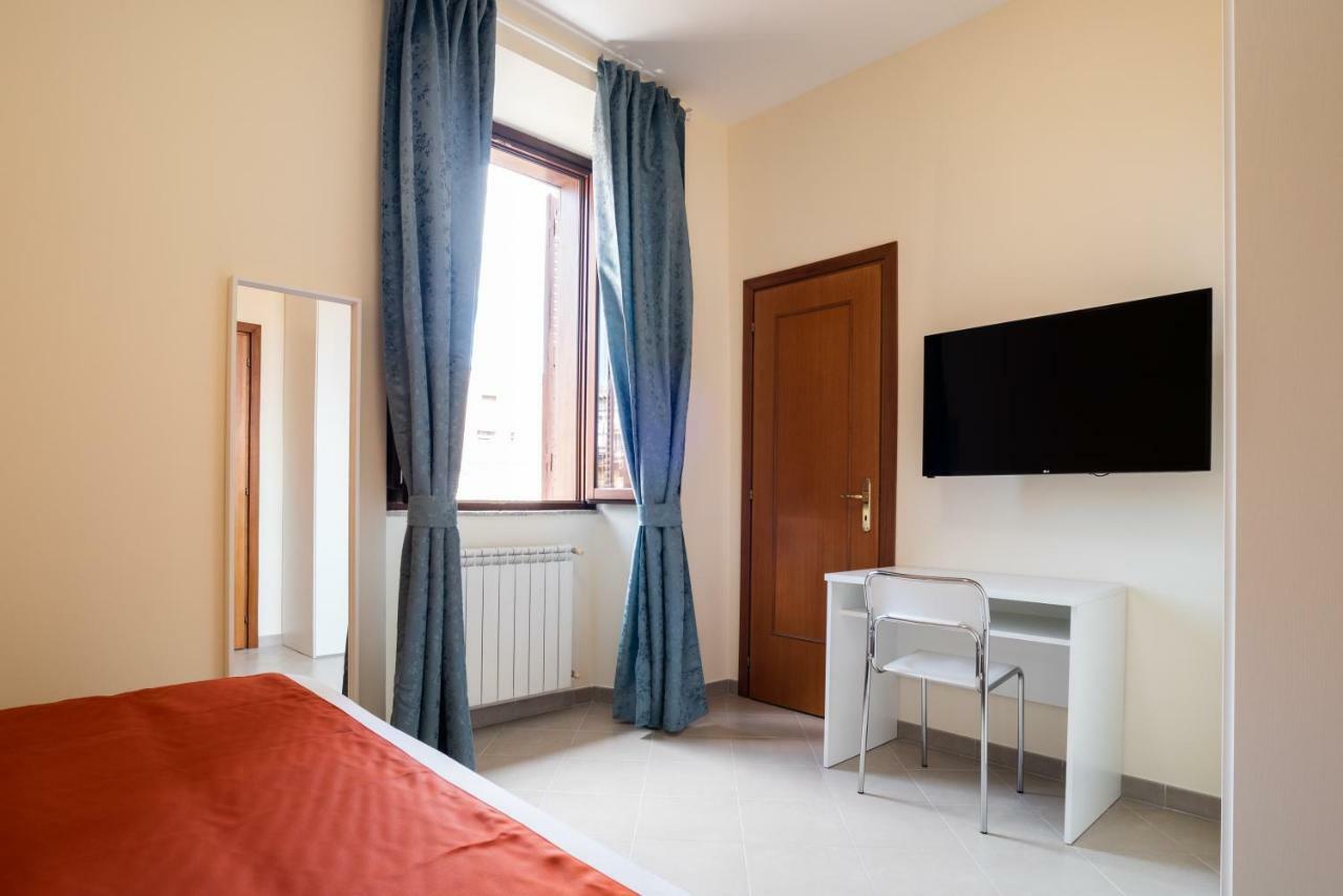 Minerva Monks Guest house 2*