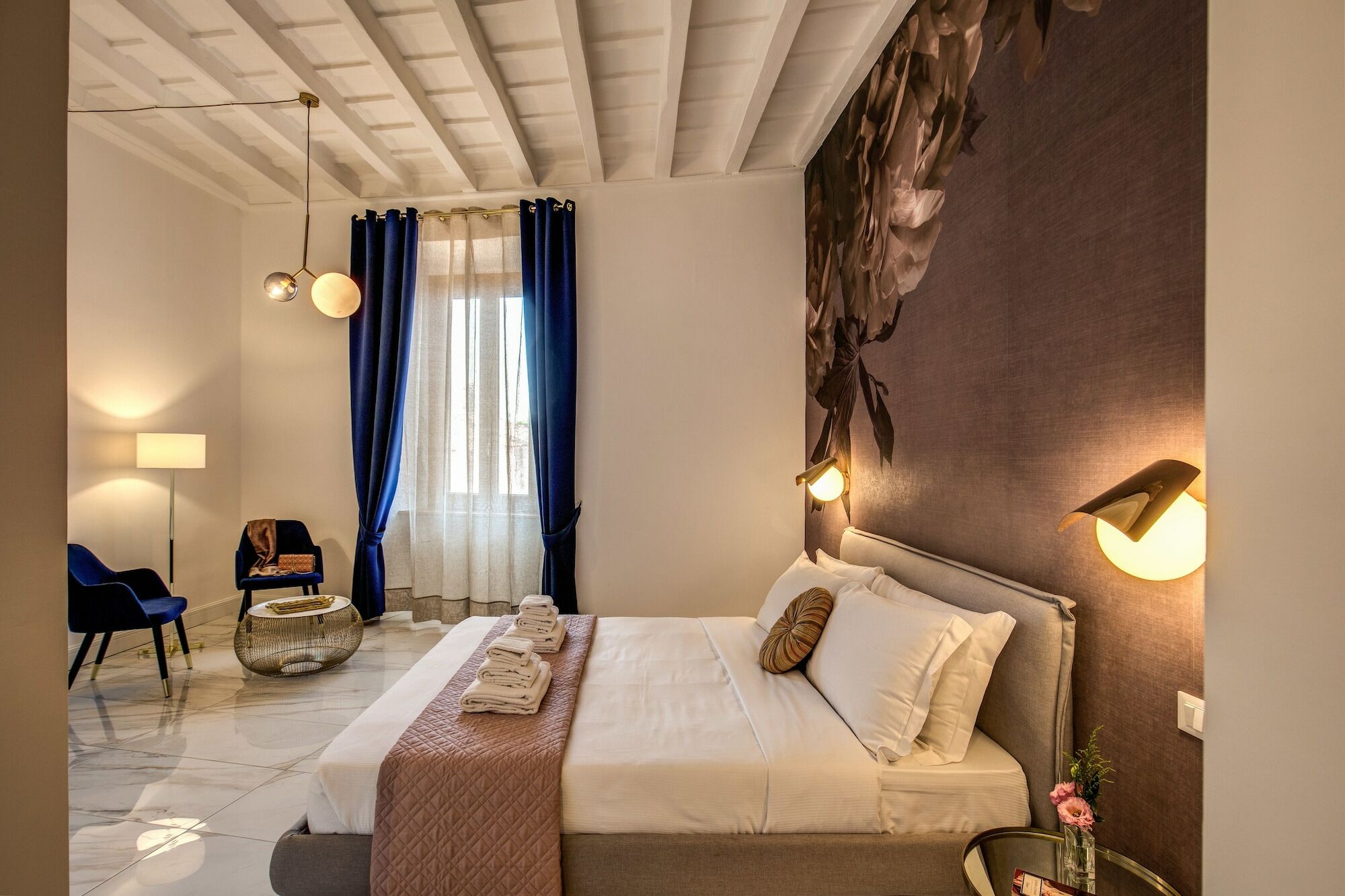 Little Queen Pantheon 4* Rome