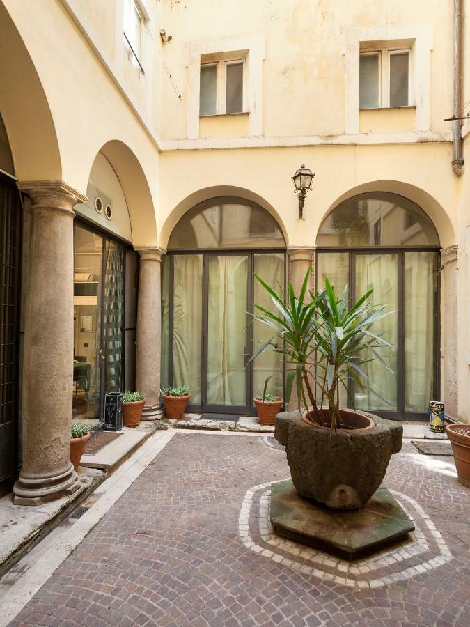 Lucrezia Borgia * Rome