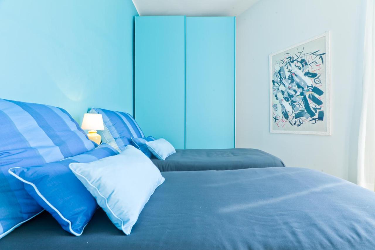 Porta Portese Colorful Flat Apartment