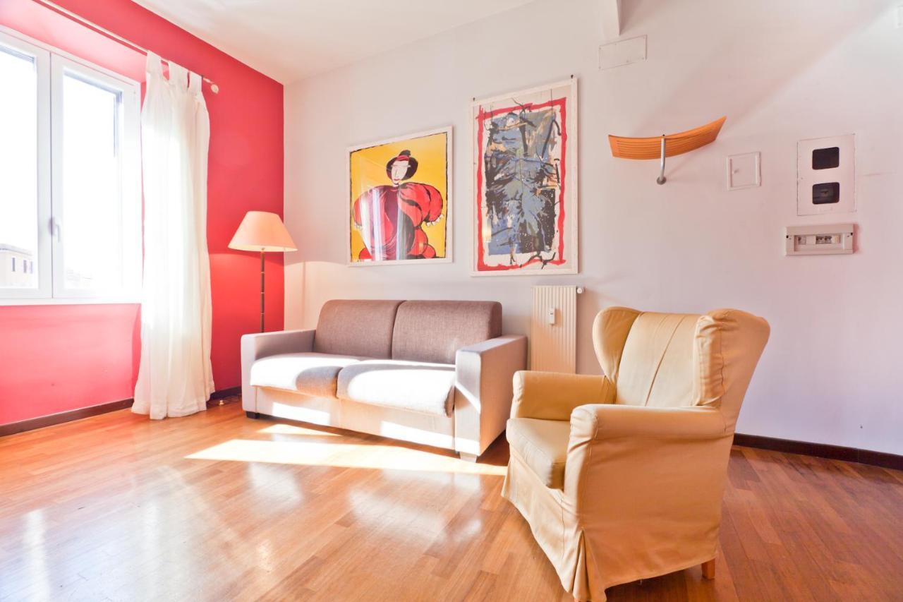 Apartment Porta Portese Colorful Flat *
