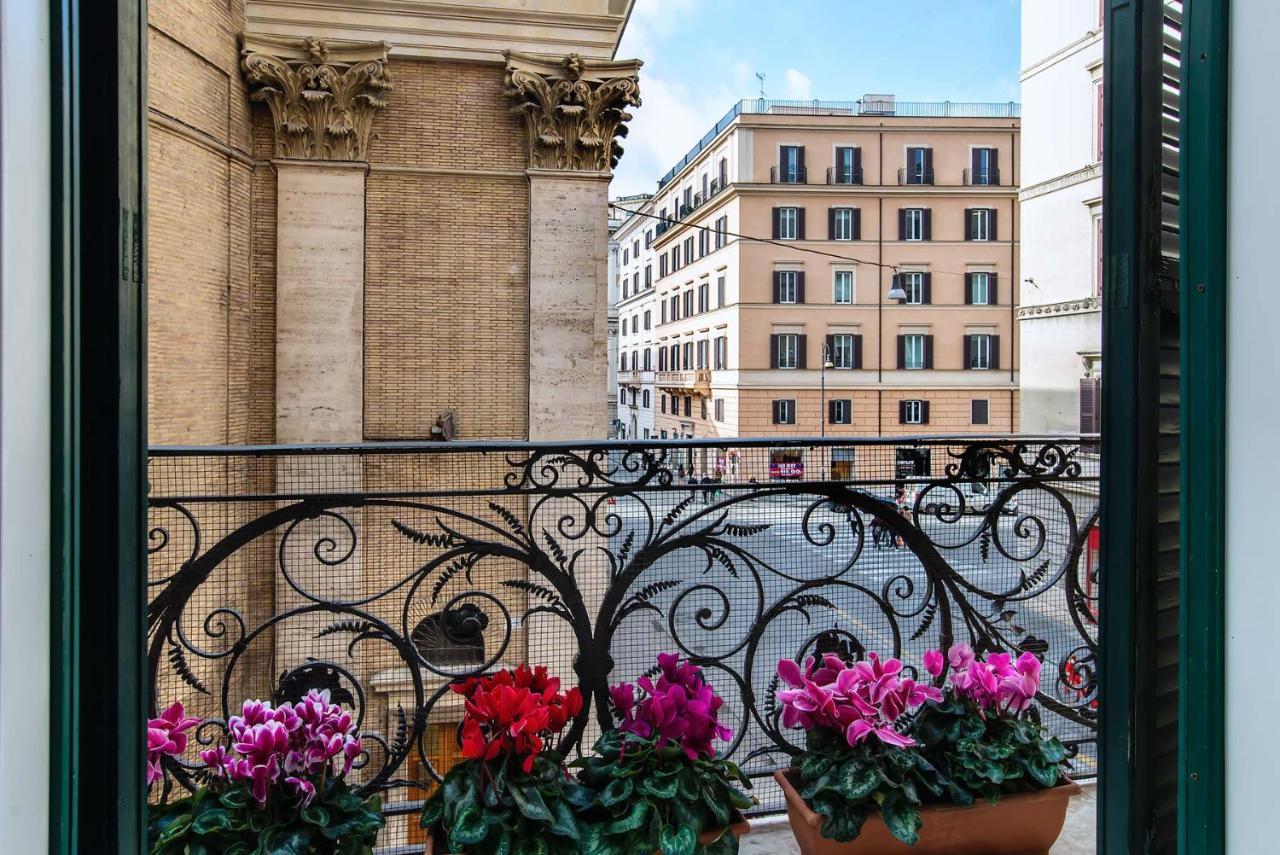 Tritone Hotel