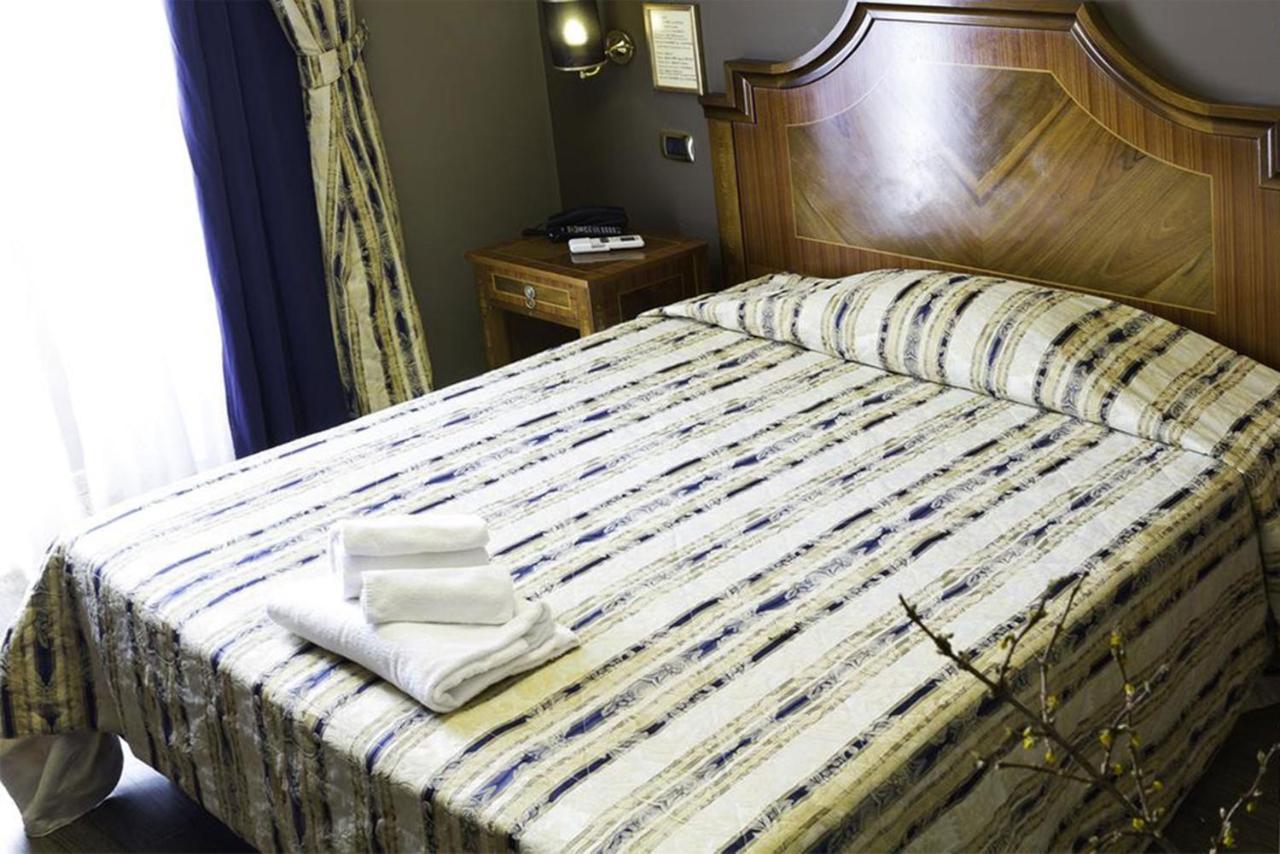 Vatican Guest house 2*